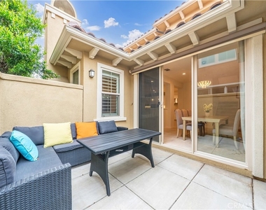 37 Roycroft - Photo Thumbnail 37