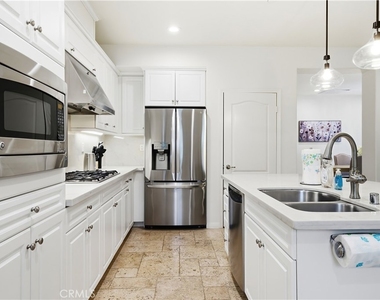37 Roycroft - Photo Thumbnail 11