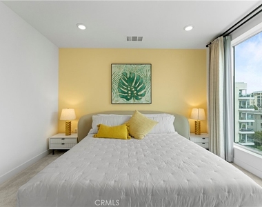 2602 Rivington - Photo Thumbnail 16