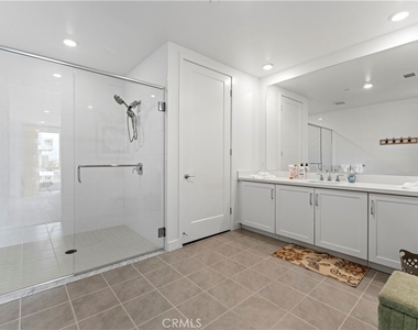 2602 Rivington - Photo Thumbnail 22