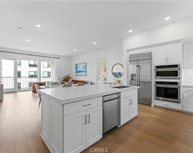 2602 Rivington - Photo Thumbnail 8