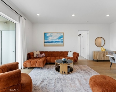 2602 Rivington - Photo Thumbnail 3