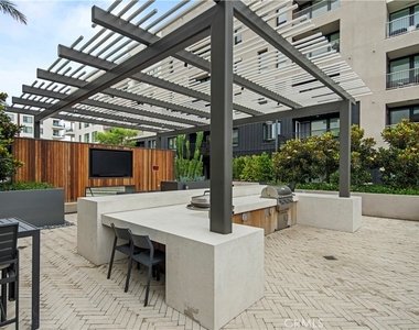 2602 Rivington - Photo Thumbnail 37