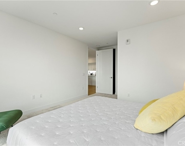 2602 Rivington - Photo Thumbnail 18