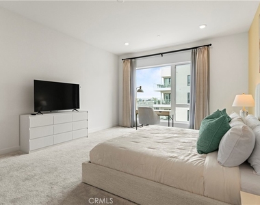 2602 Rivington - Photo Thumbnail 14