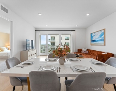 2602 Rivington - Photo Thumbnail 7