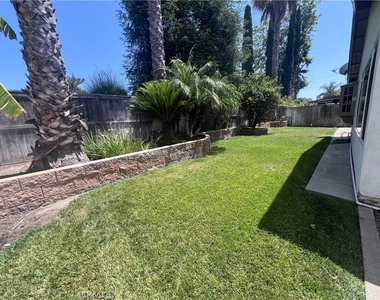 17712 Manchester Avenue - Photo Thumbnail 11