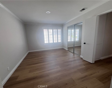 17712 Manchester Avenue - Photo Thumbnail 8