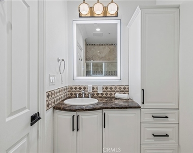 1516 Pacific Coast Highway - Photo Thumbnail 15