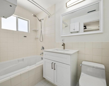 3419 Flora Vista Avenue - Photo Thumbnail 13