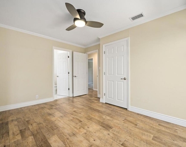3419 Flora Vista Avenue - Photo Thumbnail 11