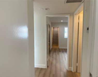 124 S Belmont Street - Photo Thumbnail 10