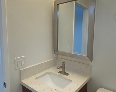 124 S Belmont Street - Photo Thumbnail 18