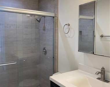 124 S Belmont Street - Photo Thumbnail 13