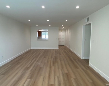 124 S Belmont Street - Photo Thumbnail 20