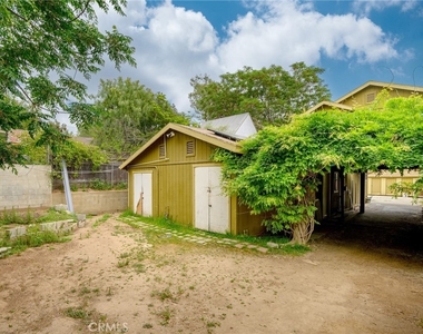 10377 Mcbroom Street - Photo Thumbnail 11