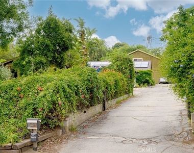 10377 Mcbroom Street - Photo Thumbnail 12