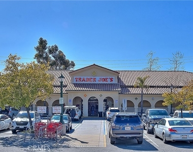501 W Foothill Boulevard - Photo Thumbnail 17