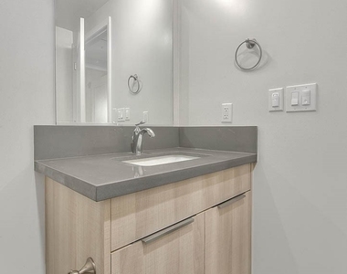 501 W Foothill Boulevard - Photo Thumbnail 23