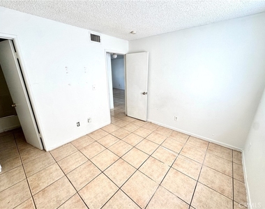 26148 Cypress Street - Photo Thumbnail 6