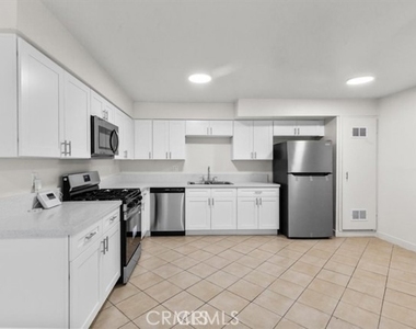 1002 Lombard Dr - Photo Thumbnail 4