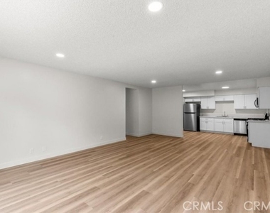 1002 Lombard Dr - Photo Thumbnail 9