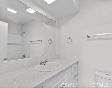 1002 Lombard Dr - Photo Thumbnail 13