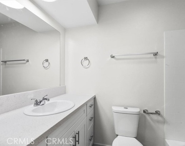 1002 Lombard Dr - Photo Thumbnail 7
