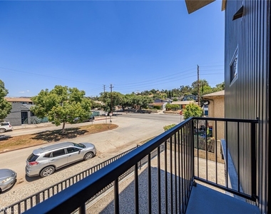 6094 La Prada - Photo Thumbnail 21