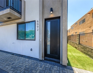 6094 La Prada - Photo Thumbnail 1