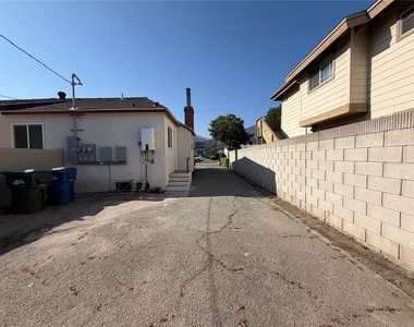 920 W Olive Avenue - Photo Thumbnail 12