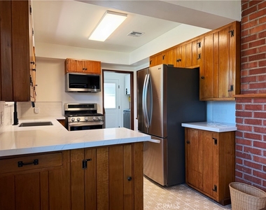 416 Drake Road - Photo Thumbnail 6