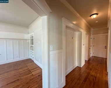2303 Sonoma Blvd - Photo Thumbnail 8