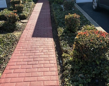 565 Lori Dr - Photo Thumbnail 1