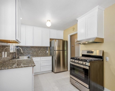 378 Verona Ave - Photo Thumbnail 5