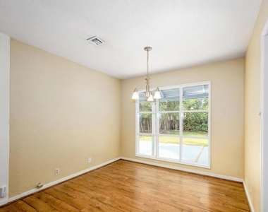 378 Verona Ave - Photo Thumbnail 8