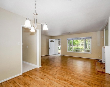 378 Verona Ave - Photo Thumbnail 10