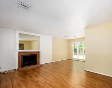 378 Verona Ave - Photo Thumbnail 6