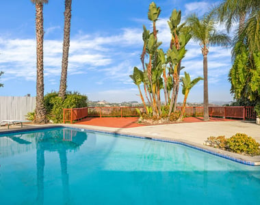 2254 Stradella Road - Photo Thumbnail 26