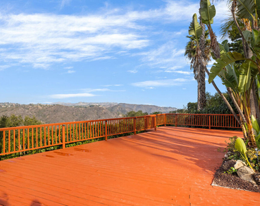 2254 Stradella Road - Photo Thumbnail 23