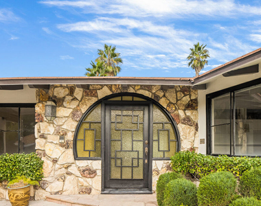 2254 Stradella Road - Photo Thumbnail 3