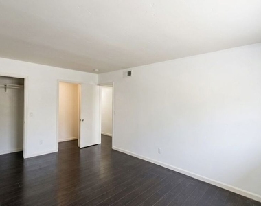 23410 Sunset Crossing Road - Photo Thumbnail 12