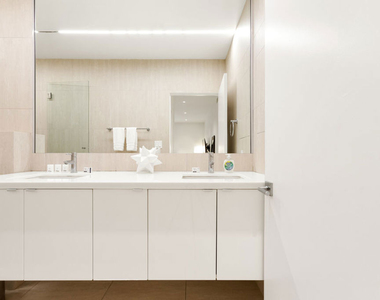 1818 Thayer Avenue - Photo Thumbnail 14