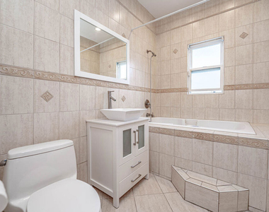 20746 Clarendon Street - Photo Thumbnail 31