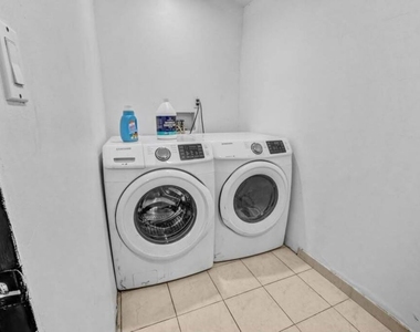 20746 Clarendon Street - Photo Thumbnail 39