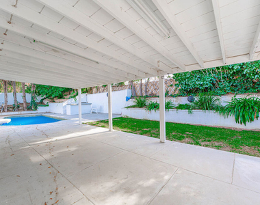 20746 Clarendon Street - Photo Thumbnail 41