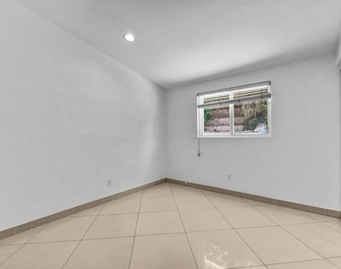 20746 Clarendon Street - Photo Thumbnail 30