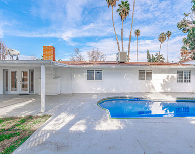 20746 Clarendon Street - Photo Thumbnail 42