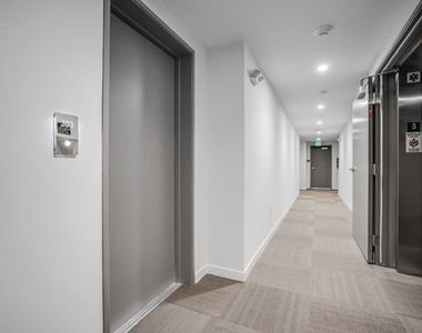 1021 S Shenandoah Street - Photo Thumbnail 15