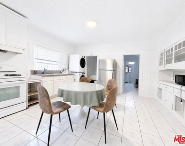1186 W 37th Drive - Photo Thumbnail 2